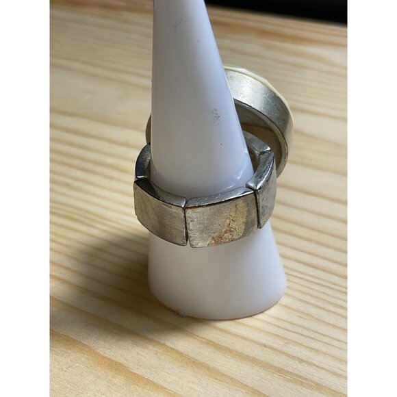 Womens Chico's Cream and Silver Stretch Ring - Picture 4 of 4